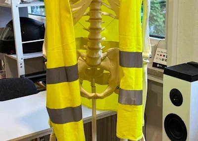 Kursraum Erste Hilfe 089 - Skelettmodell